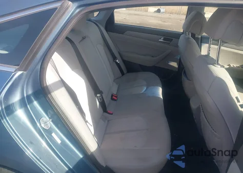 2016 Hyundai Sonata Hybrid Se z USA, uszkodzony, nr VIN KMHE24L13GA037586